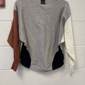 Aaeda  Colorblock Sweater small